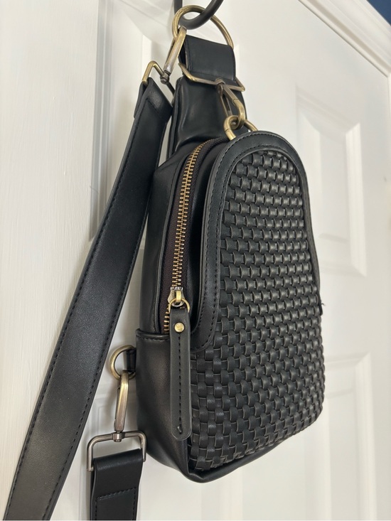 Urban Originals Handbags - Anthropologie Urban Originals Black Leather Crossbody Sling with Brass Hardware